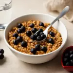 Granola con bacche di aronia: perché inserire questi frutti migliora la funzione circolatoria